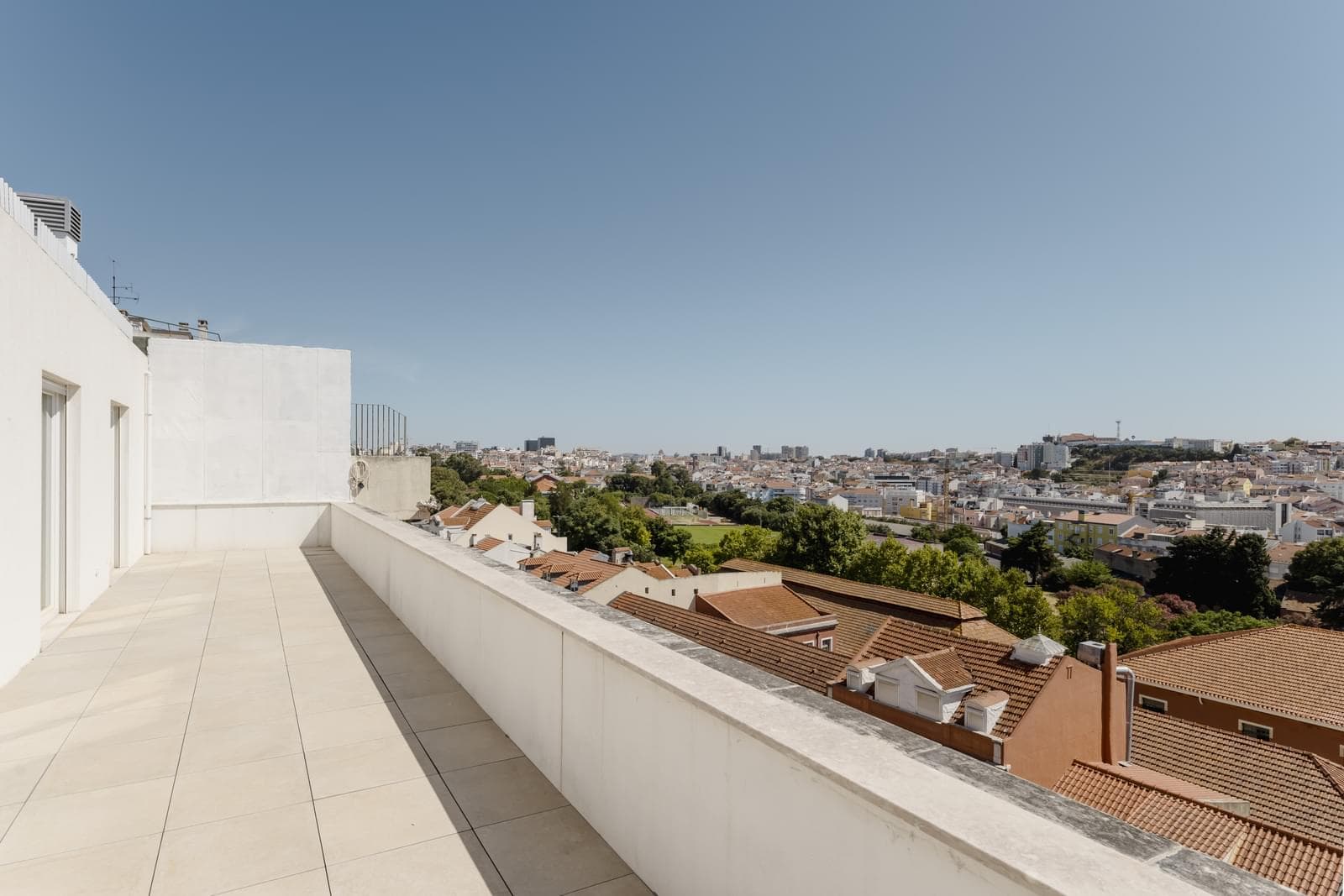 Penthouse T5 com vista, Campo Mártires da Pátria, Lisboa - Imagem 45