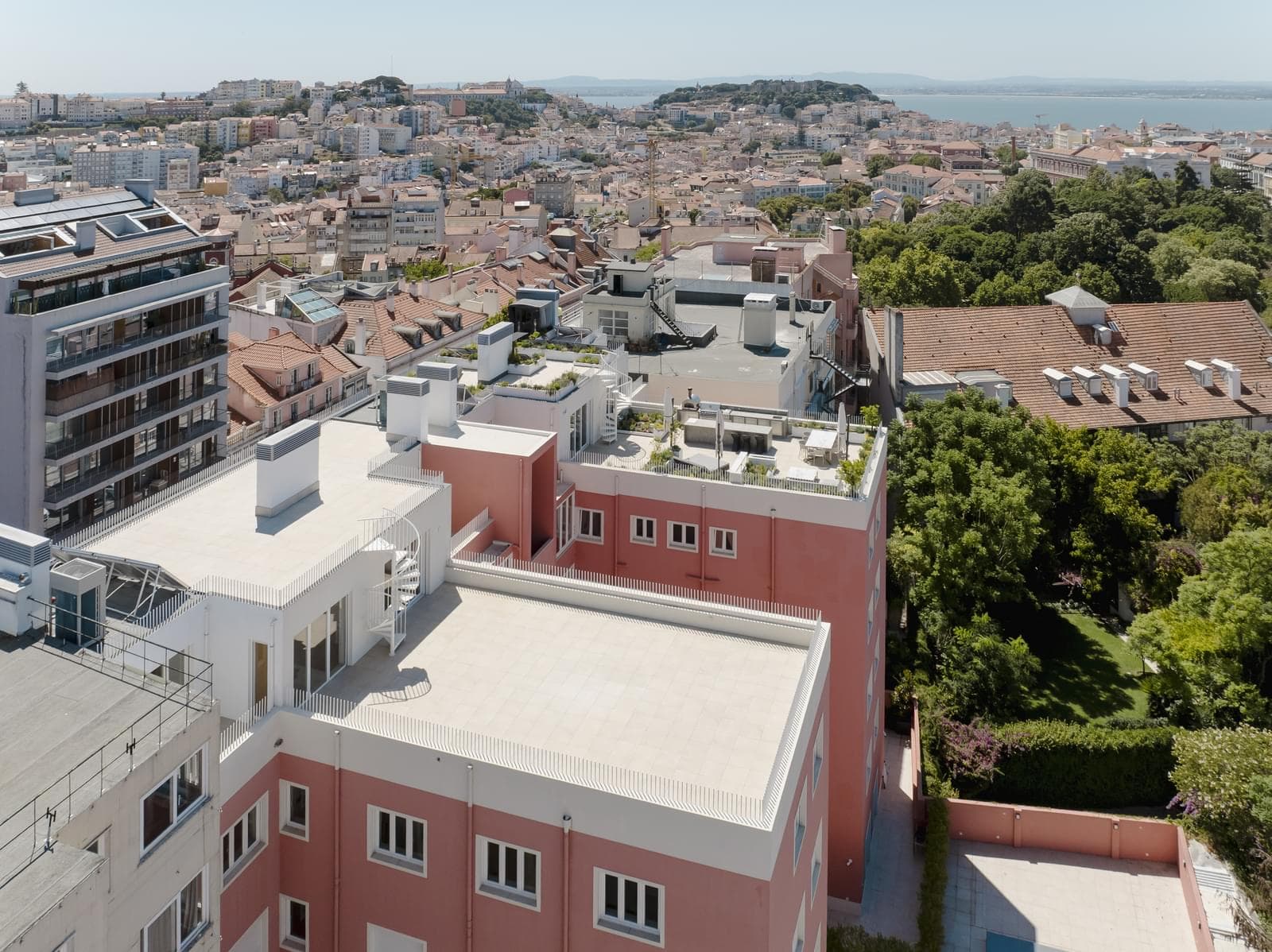 Penthouse T5 com vista, Campo Mártires da Pátria, Lisboa - Imagem 1