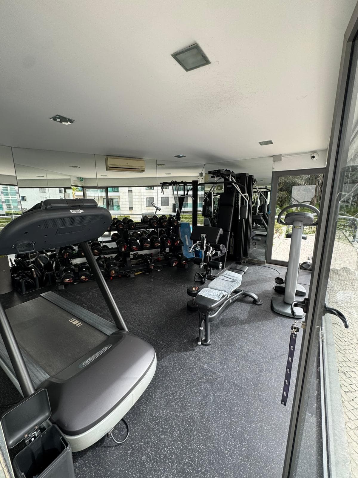 Apartamento T4 com estacionamento, Infante Santo (Prazeres), Lisboa - Imagem 33