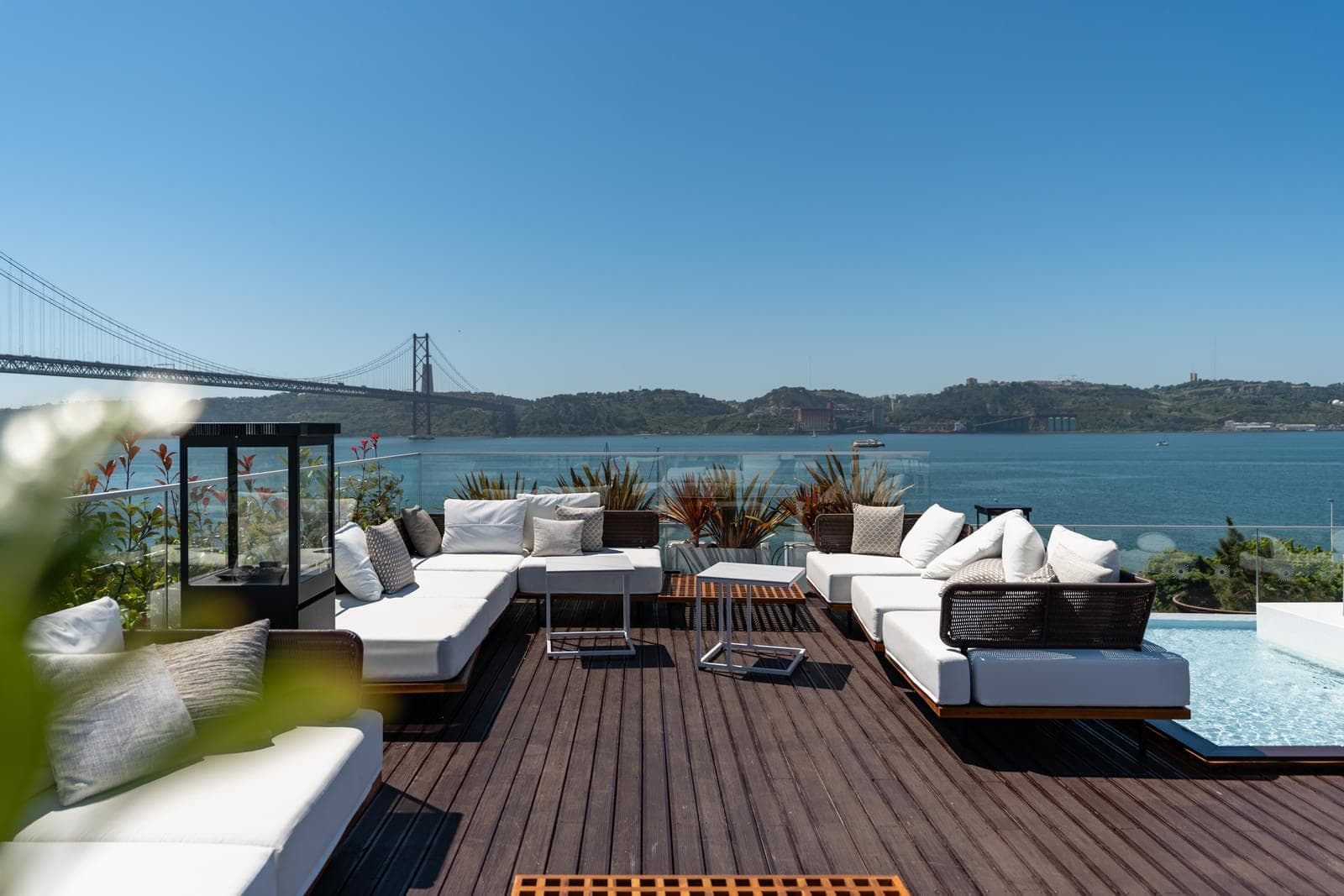 2 Bedroom Apartment with balcony, Junqueira, Lisboa - Image 27