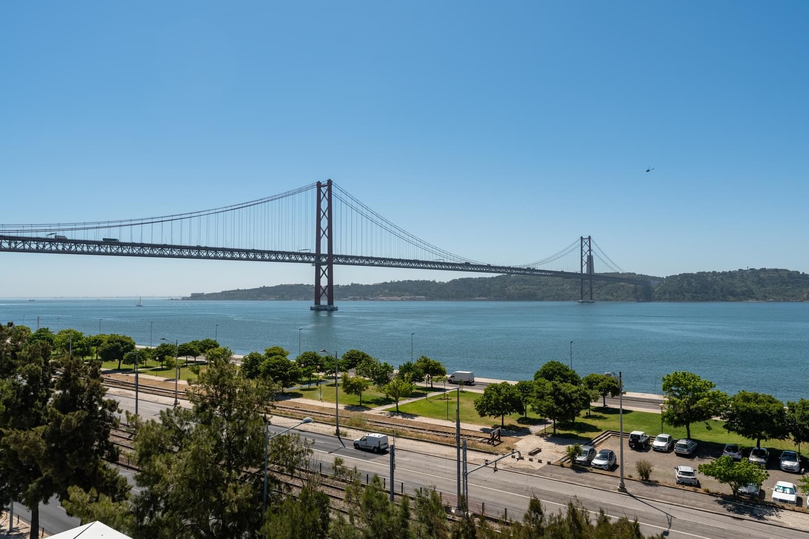 2 Bedroom Apartment with balcony, Junqueira, Lisboa - Image 28