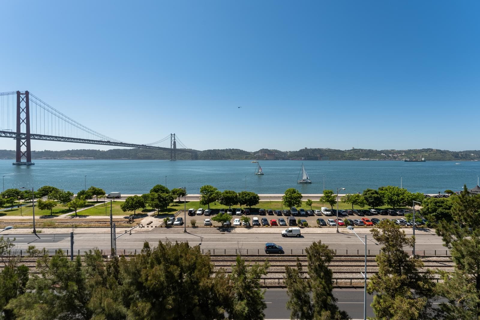 2 Bedroom Apartment with balcony, Junqueira, Lisboa - Image 29