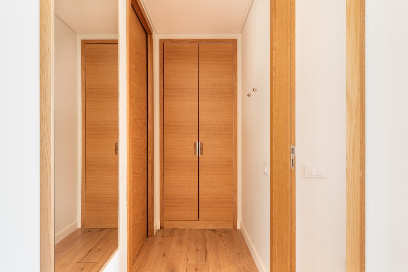 2 Bedroom Apartment with balcony, Junqueira, Lisboa - Image 16