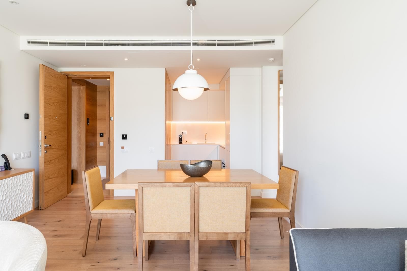 2 Bedroom Apartment with balcony, Junqueira, Lisboa - Image 21