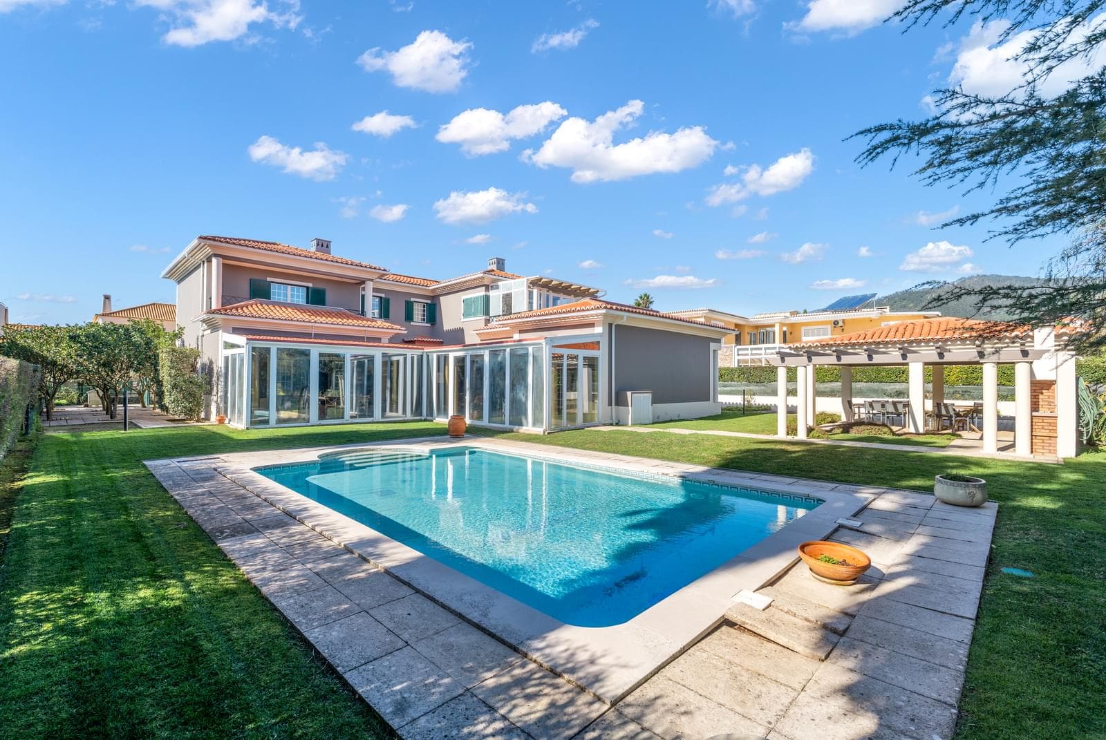 Moradia Isolada T5 com piscina, Quinta da Beloura, Sintra - Imagem 1