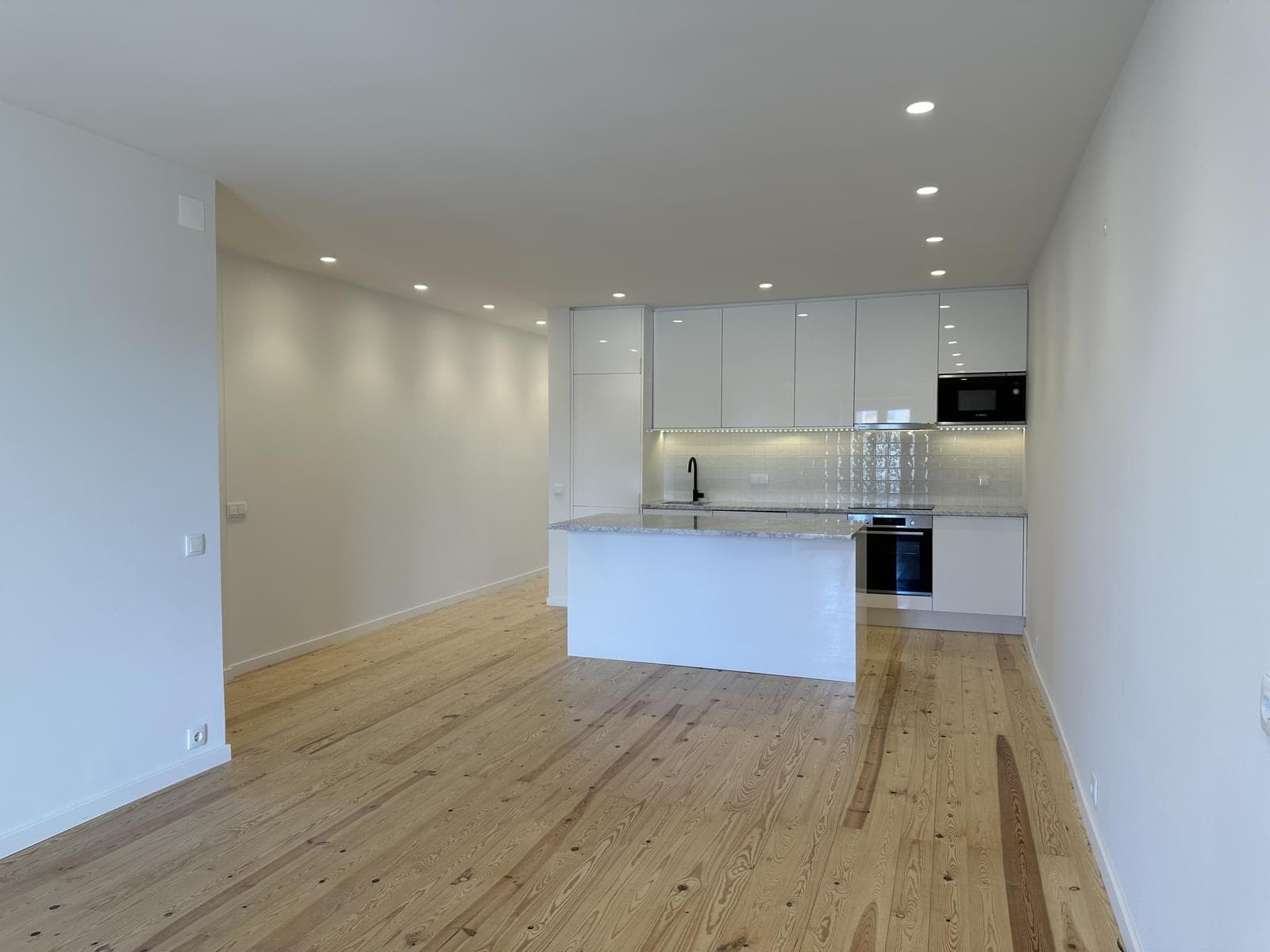 Apartamento T3 com vista, Santo António, Lisboa - Imagem 1
