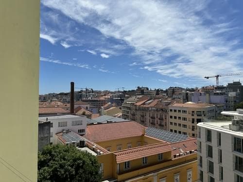 PF34047 - Appartement 4 pièces avec vue, Santo António, Lisboa - Image 18
