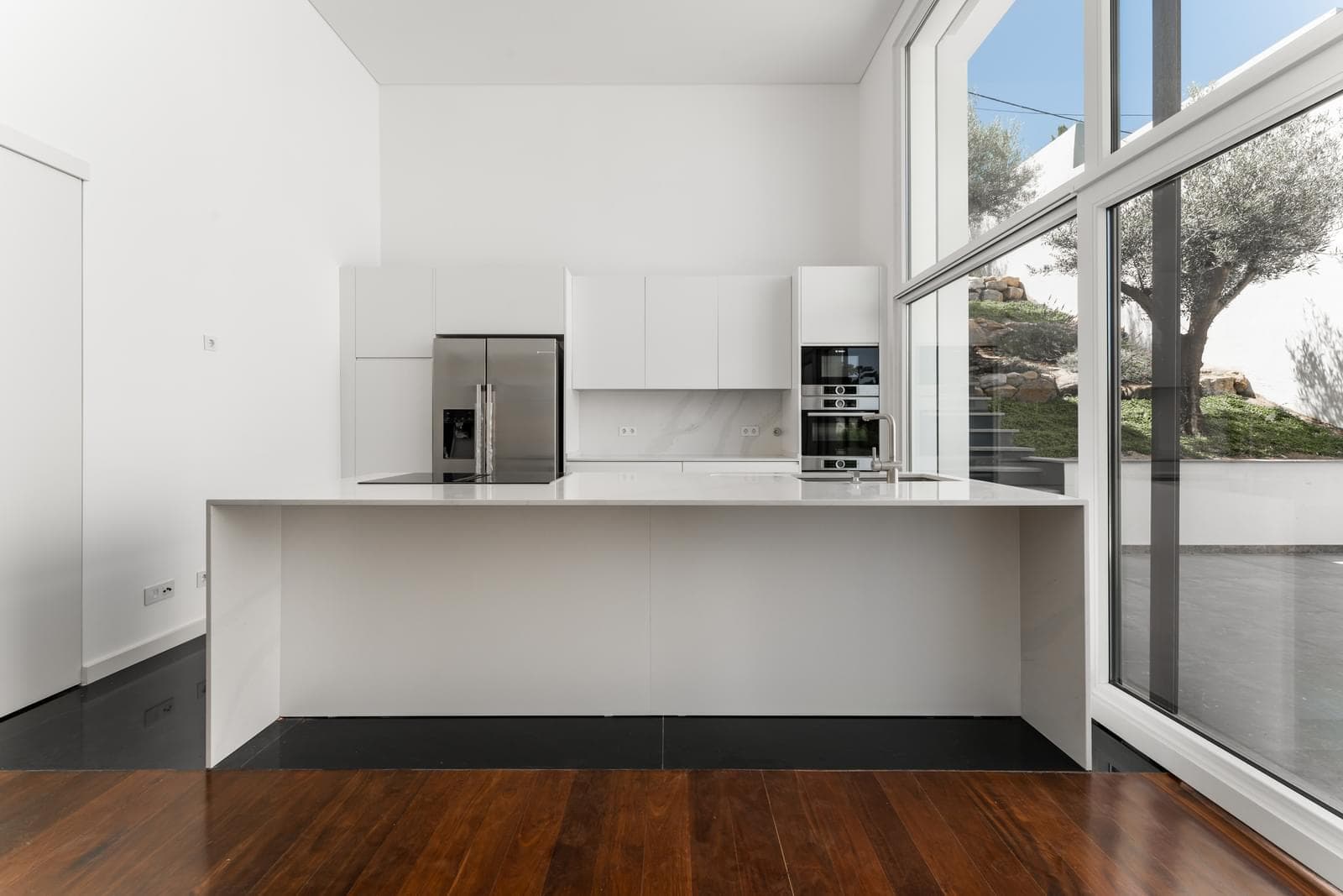 3 Bedroom House with swimming pool, Estoril, Cascais - Image 19