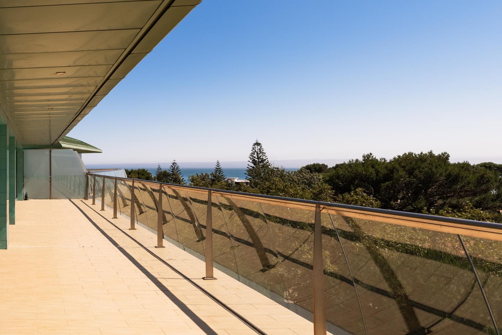Apartamento T3 + 1 com jardim, Gandarinha, Cascais - Imagem 1