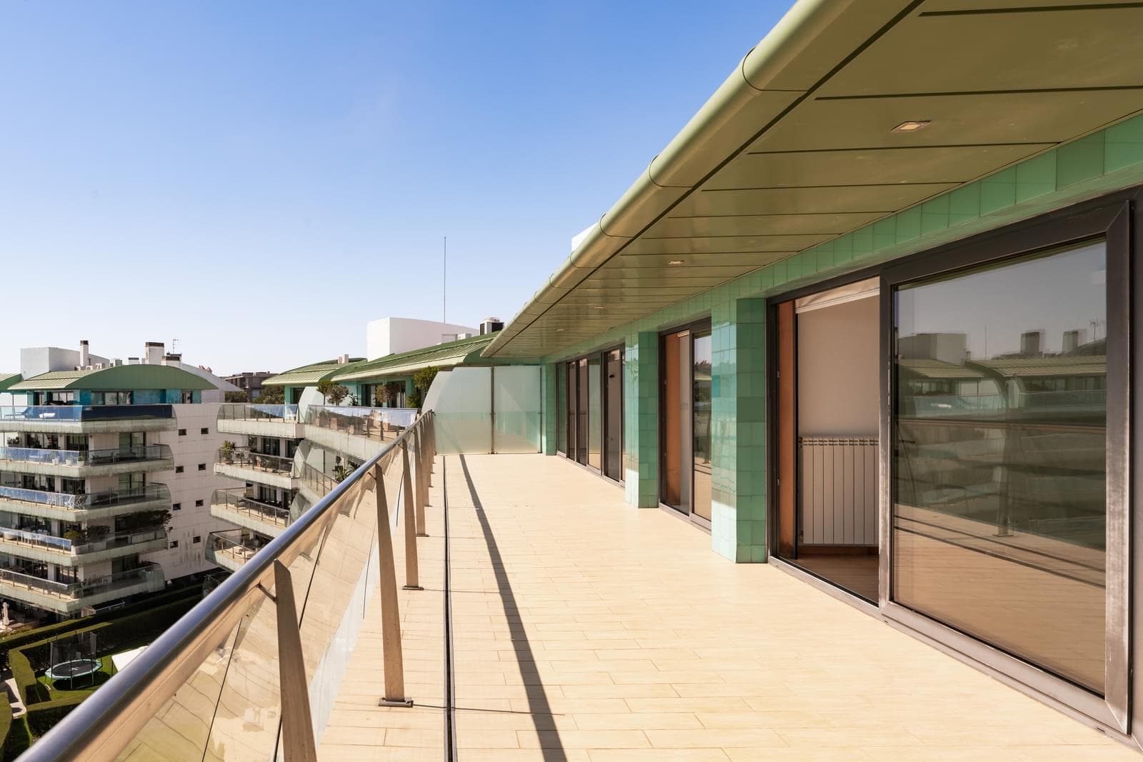 Apartamento T3 + 1 com jardim, Gandarinha, Cascais - Imagem 3