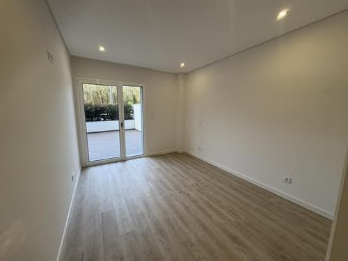 PF34370 - Apartamento T2 com estacionamento, Parede, Cascais - Imagem 16