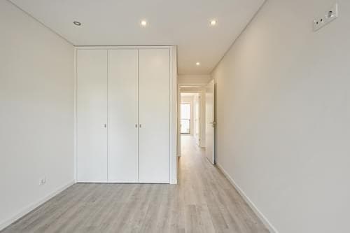 PF34375 - Appartement 4 pièces avec parking, Parede, Cascais - Image 16