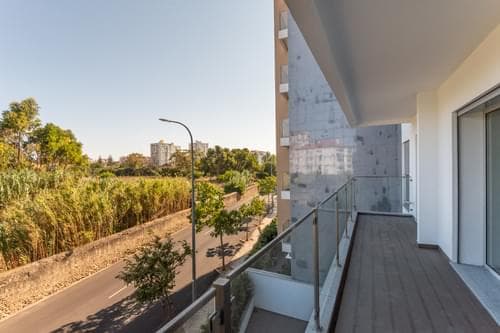 PF34375 - Appartement 4 pièces avec parking, Parede, Cascais - Image 25
