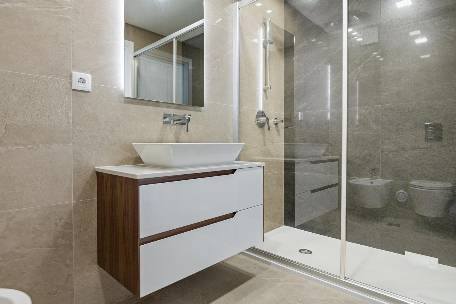 Apartamento T2 com estacionamento, Parede, Cascais - Imagem 17