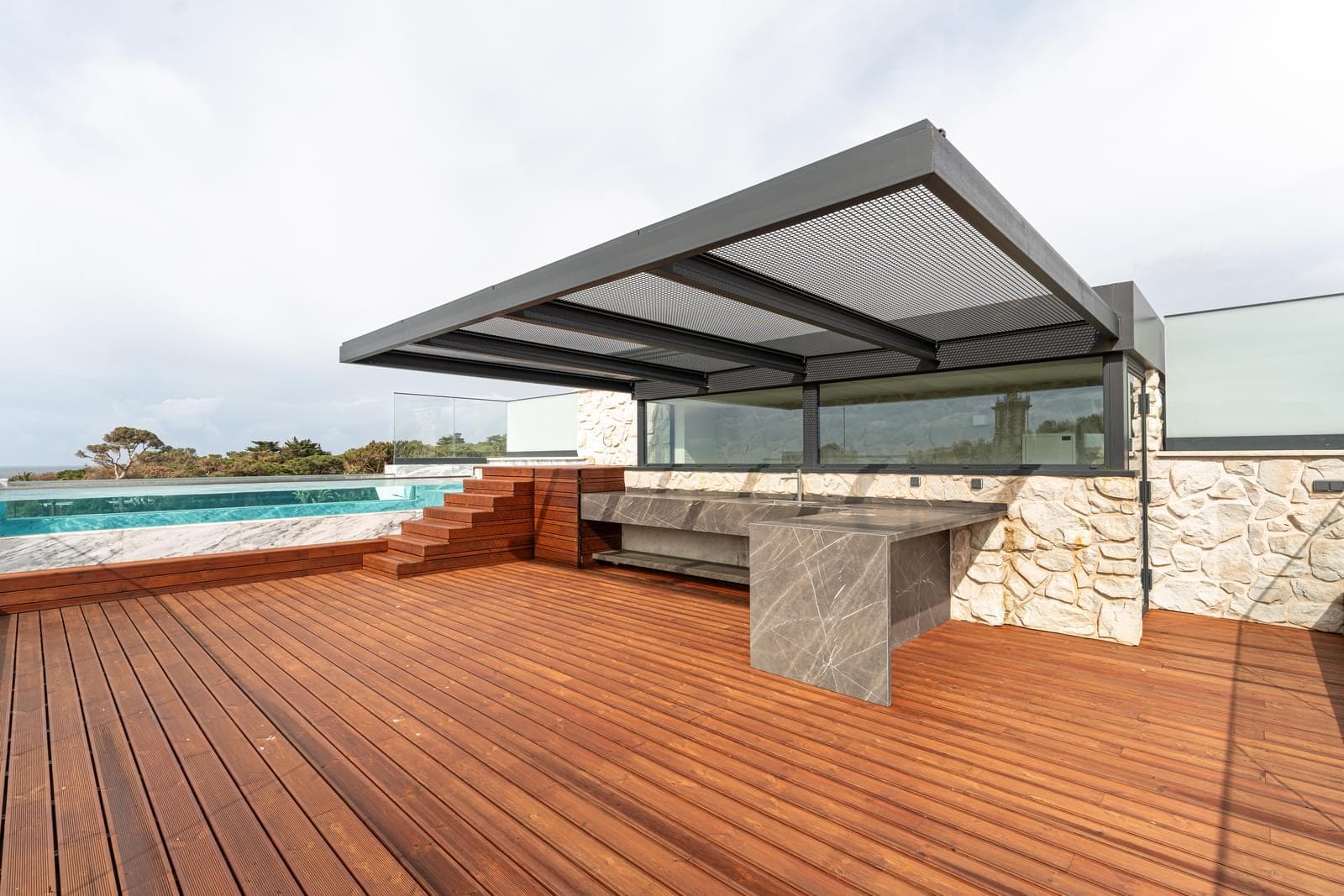 4 Bedroom House with garden, Costa da Guia, Cascais - Image 2