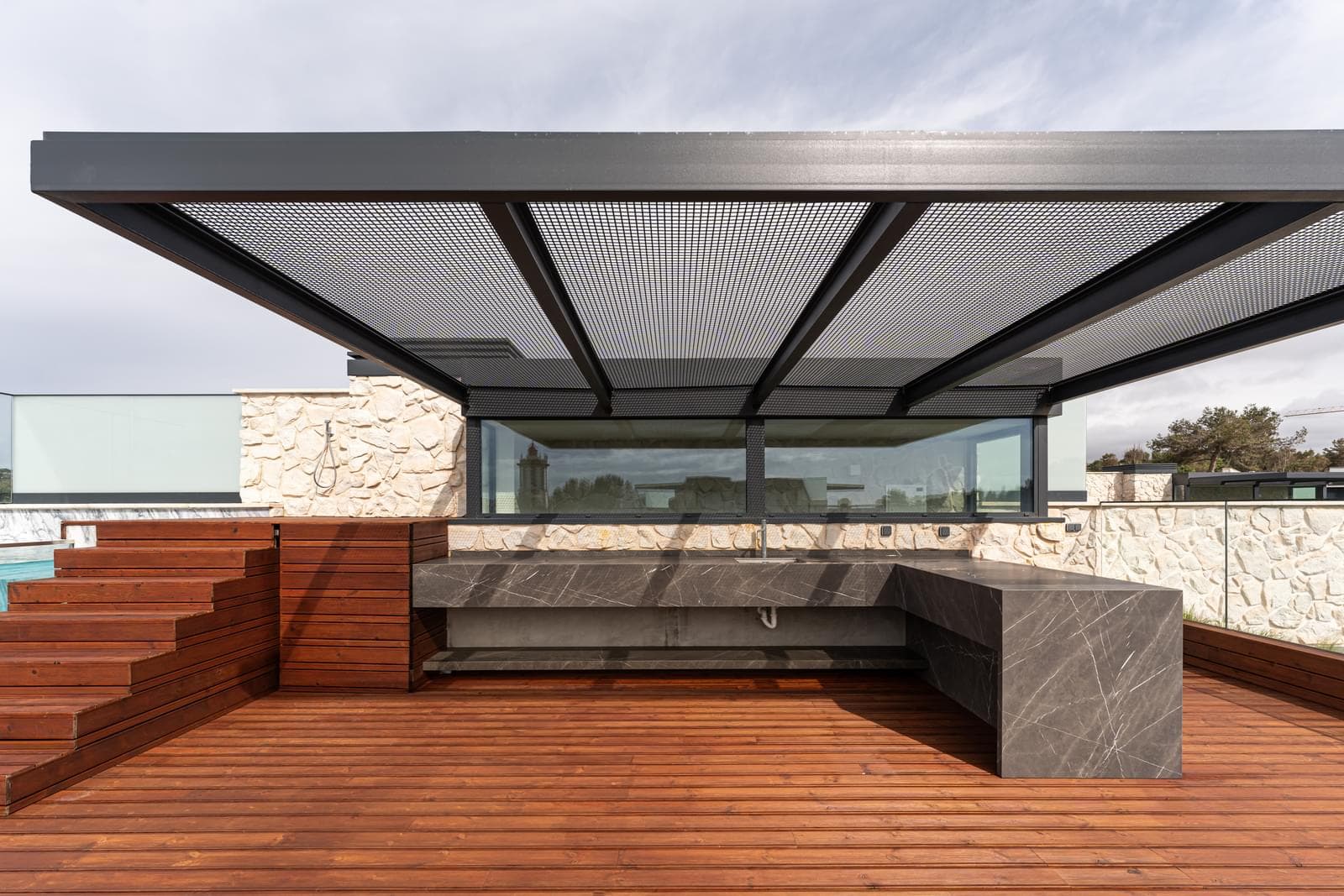 4 Bedroom House with garden, Costa da Guia, Cascais - Image 3