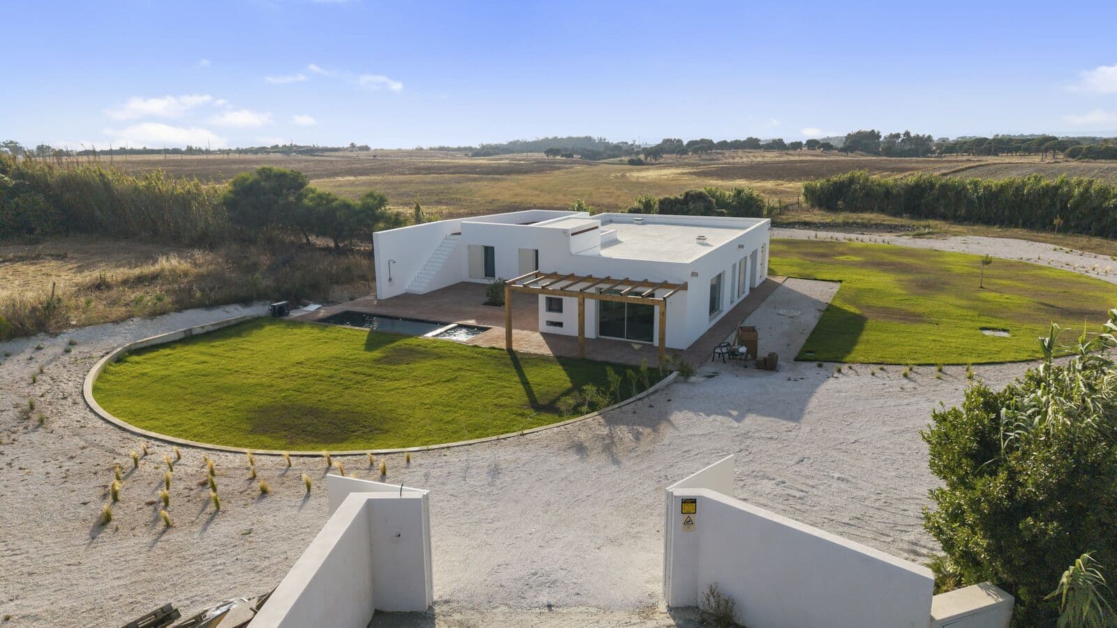 Moradia Isolada T4 com piscina, Porto Covo, Sines - Imagem 1