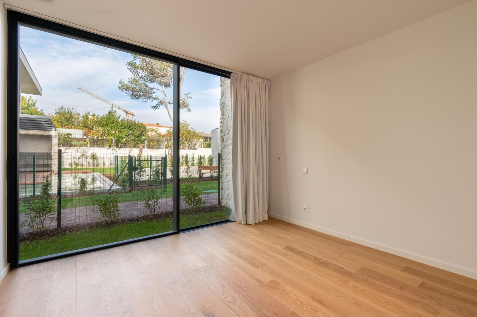 4 Bedroom Detached house with swimming pool, Guia, Cascais - Image 49
