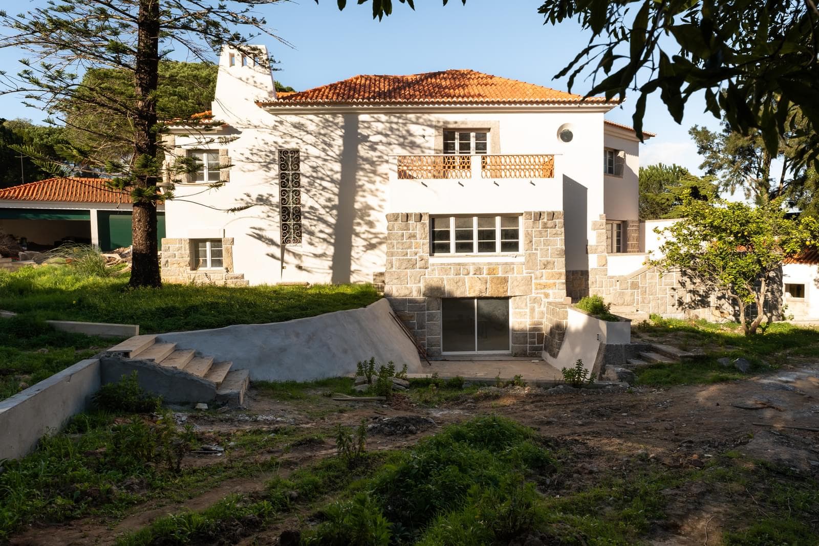 Moradia Isolada T5 + 3 com piscina, Estoril, Cascais - Imagem 1