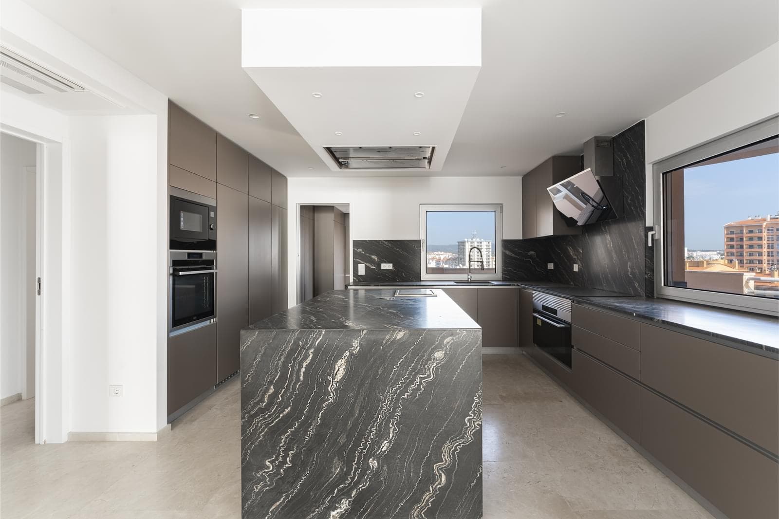 Penthouse T5 com piscina, Alameda da Guia, Cascais - Imagem 14