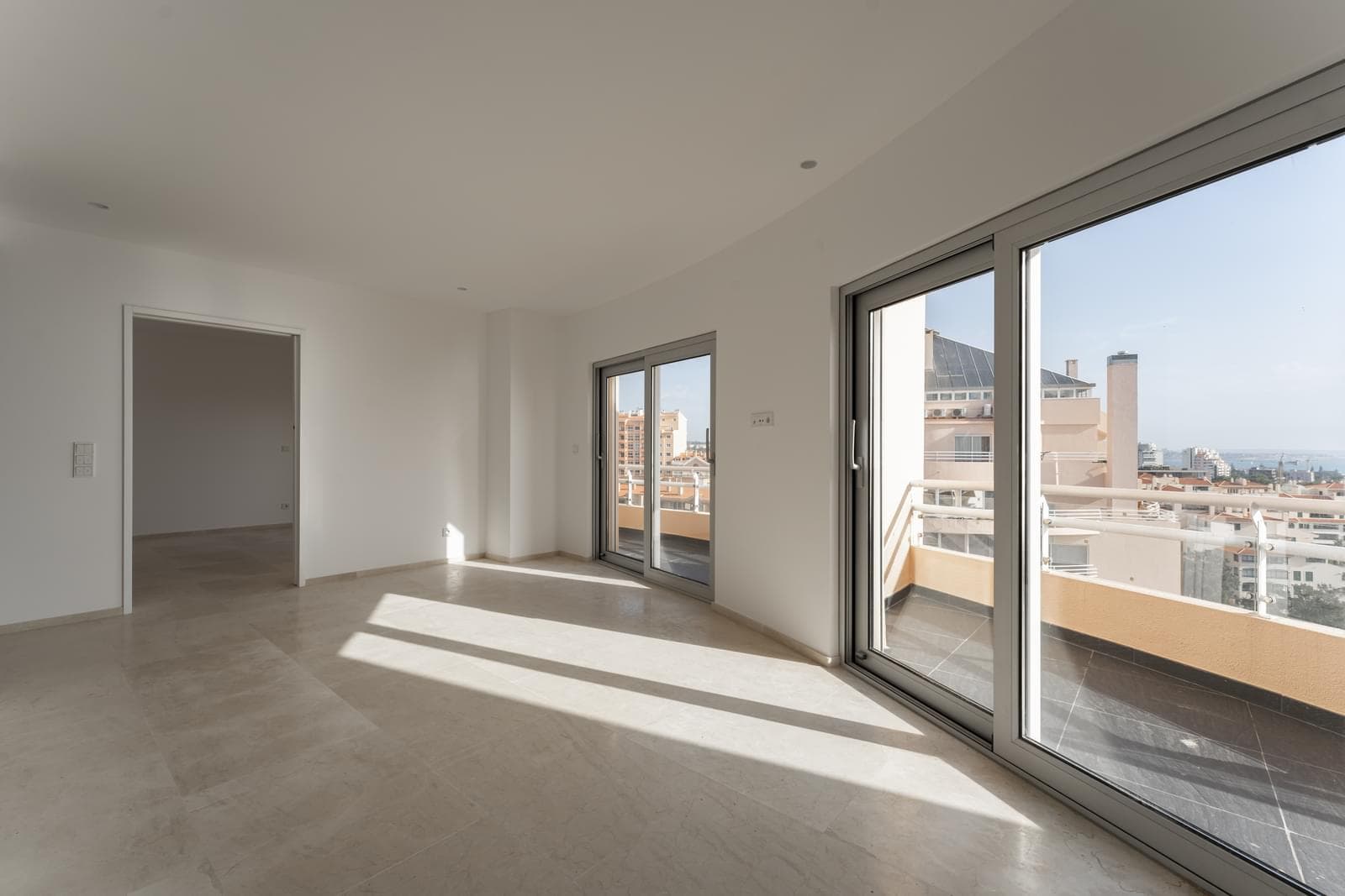 Penthouse T5 com piscina, Alameda da Guia, Cascais - Imagem 27