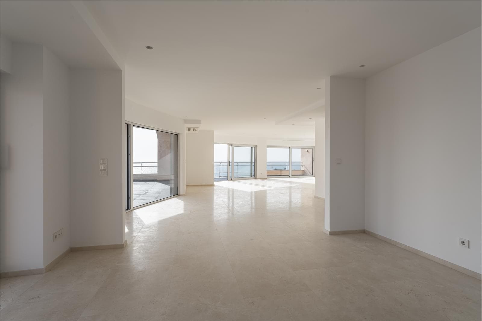 Penthouse T5 com piscina, Alameda da Guia, Cascais - Imagem 13