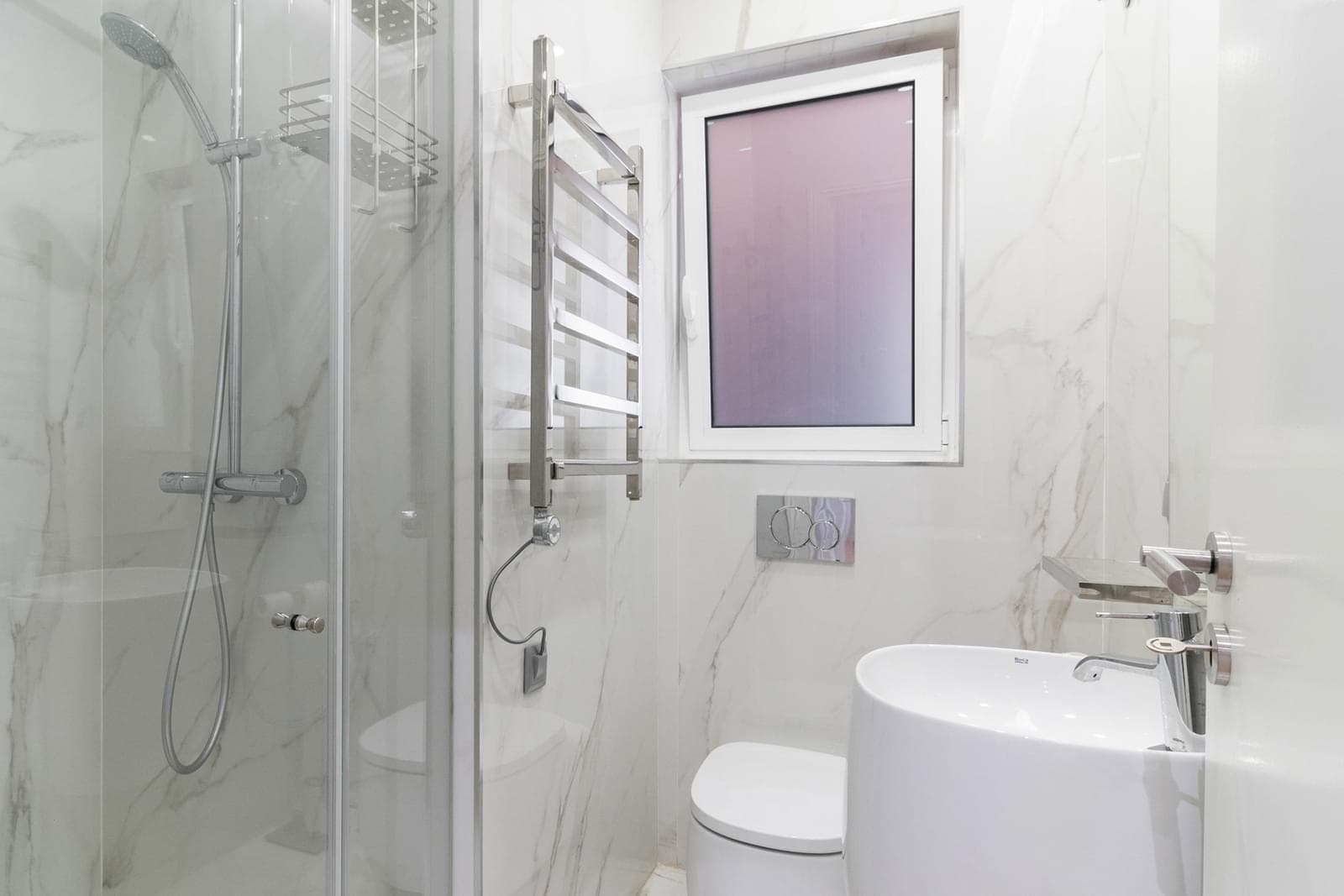 Apartamento T4 com varanda, Avenidas Novas, Lisboa - Imagem 17