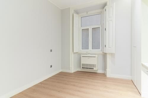 PF35602 - Appartement 5 pièces avec balcon, Avenidas Novas, Lisboa - Image 14