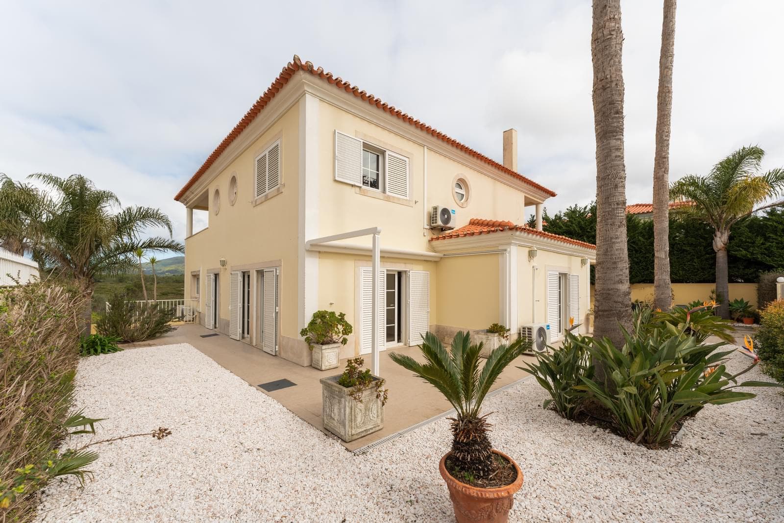 4 Bedroom Detached house with swimming pool, Areia, Cascais - Image 2