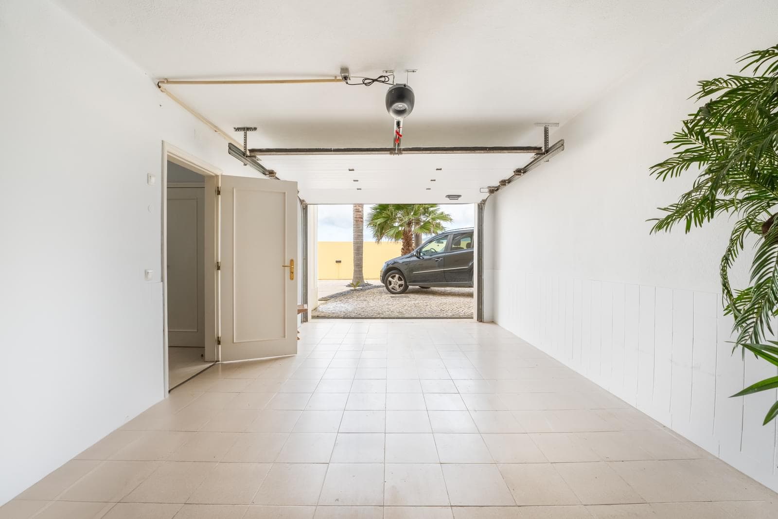 4 Bedroom Detached house with swimming pool, Areia, Cascais - Image 35