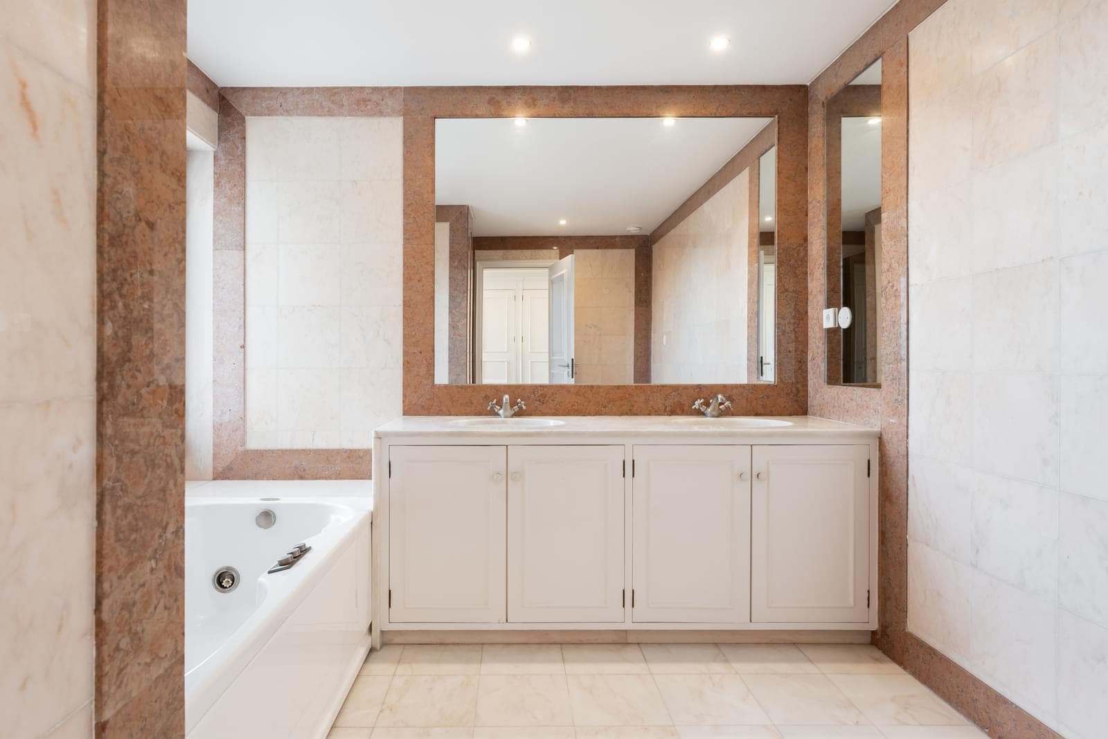Appartement 5 pièces avec vue, Campo Pequeno, Lisboa - Image 19