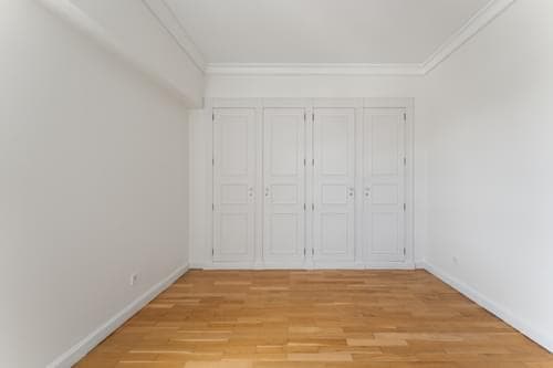 PF36087 - Apartamento T4 com vista, Campo Pequeno, Lisboa - Imagem 9