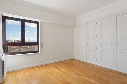 PF36087 - Apartamento T4 com vista, Campo Pequeno, Lisboa - Imagem 11