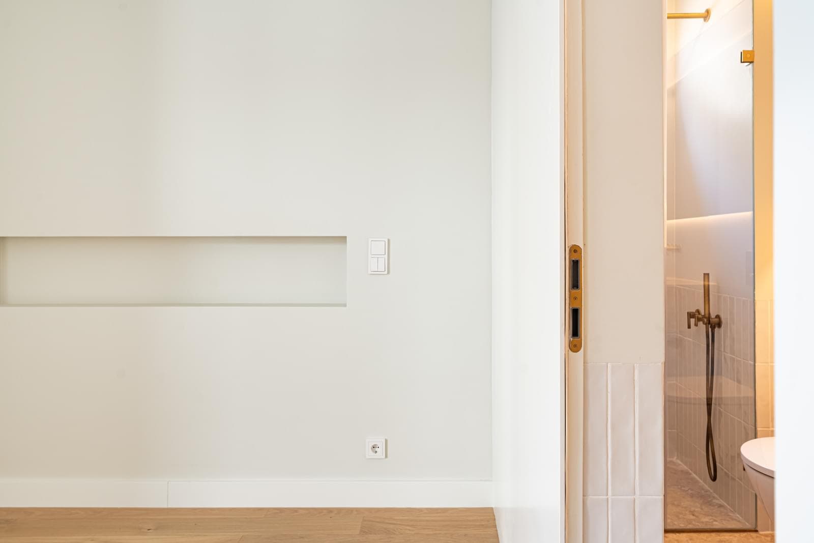 2 Bedroom Apartment with parking, Avenida da Liberdade, Lisboa - Image 25