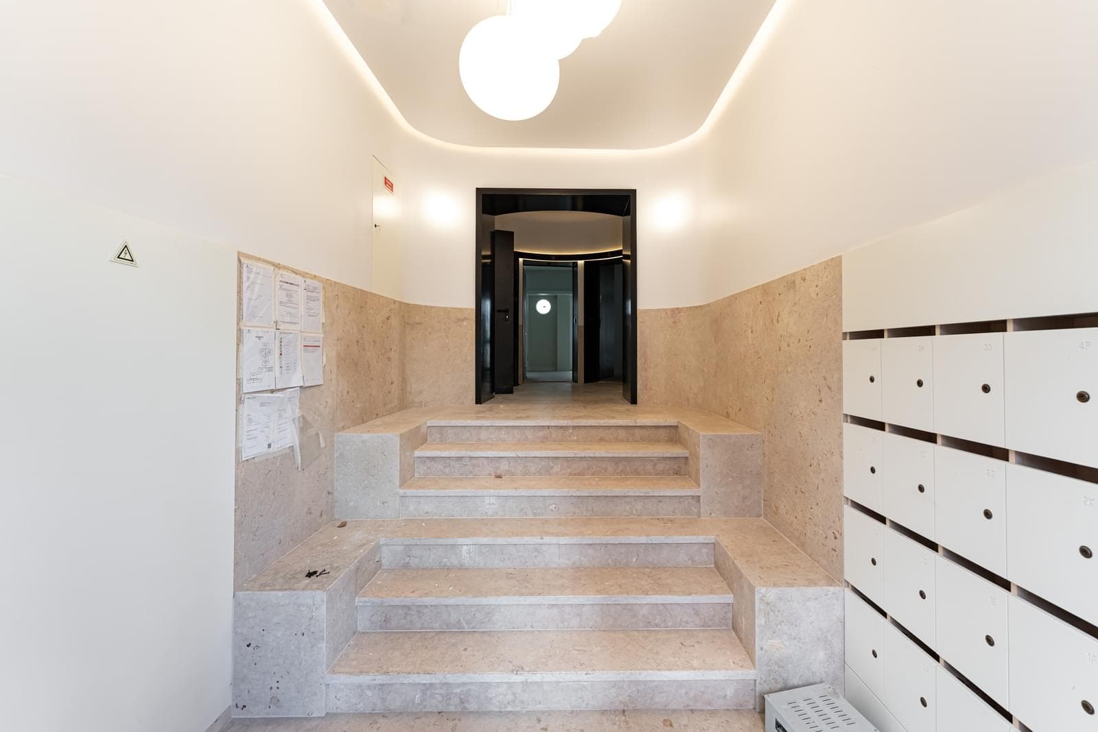 2 Bedroom Apartment with parking, Avenida da Liberdade, Lisboa - Image 34