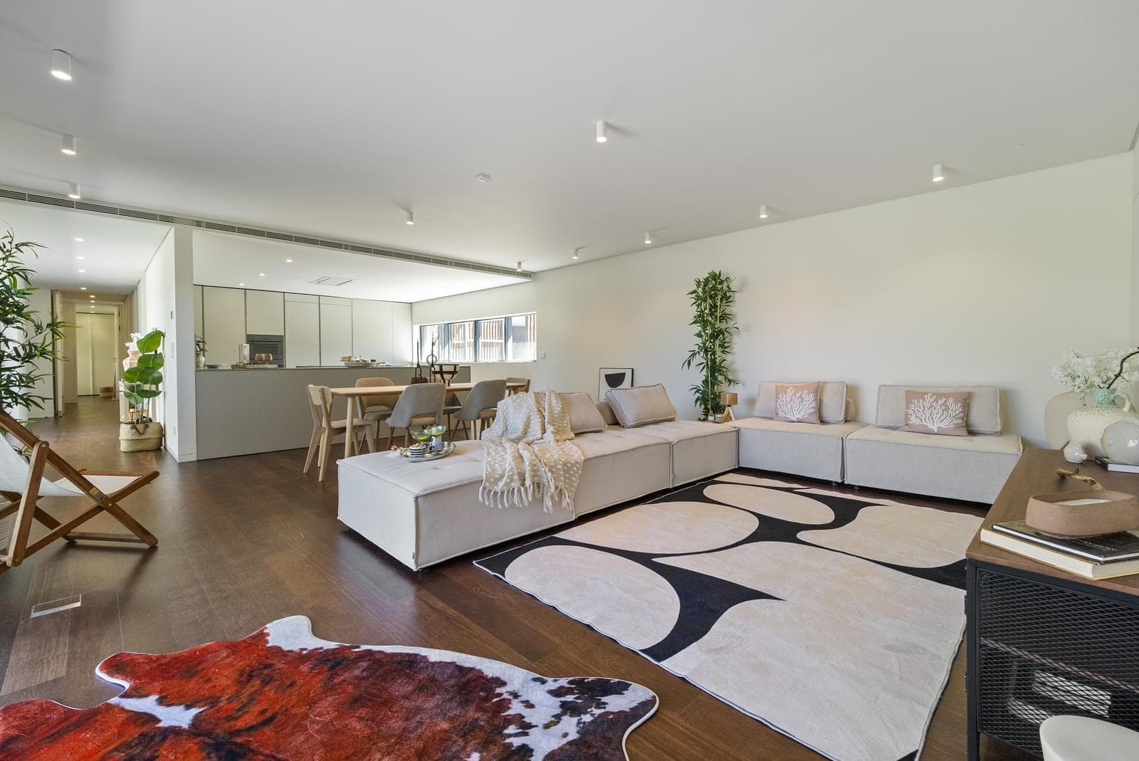 4 Bedroom Apartment with garden, Areia, Cascais - Image 2