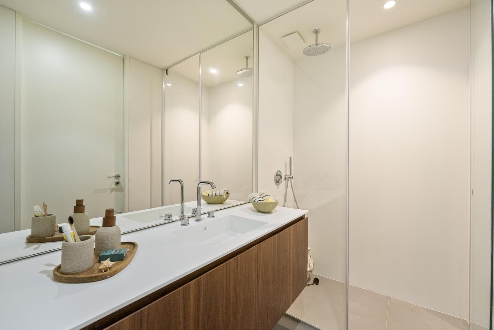 4 Bedroom Apartment with garden, Areia, Cascais - Image 18