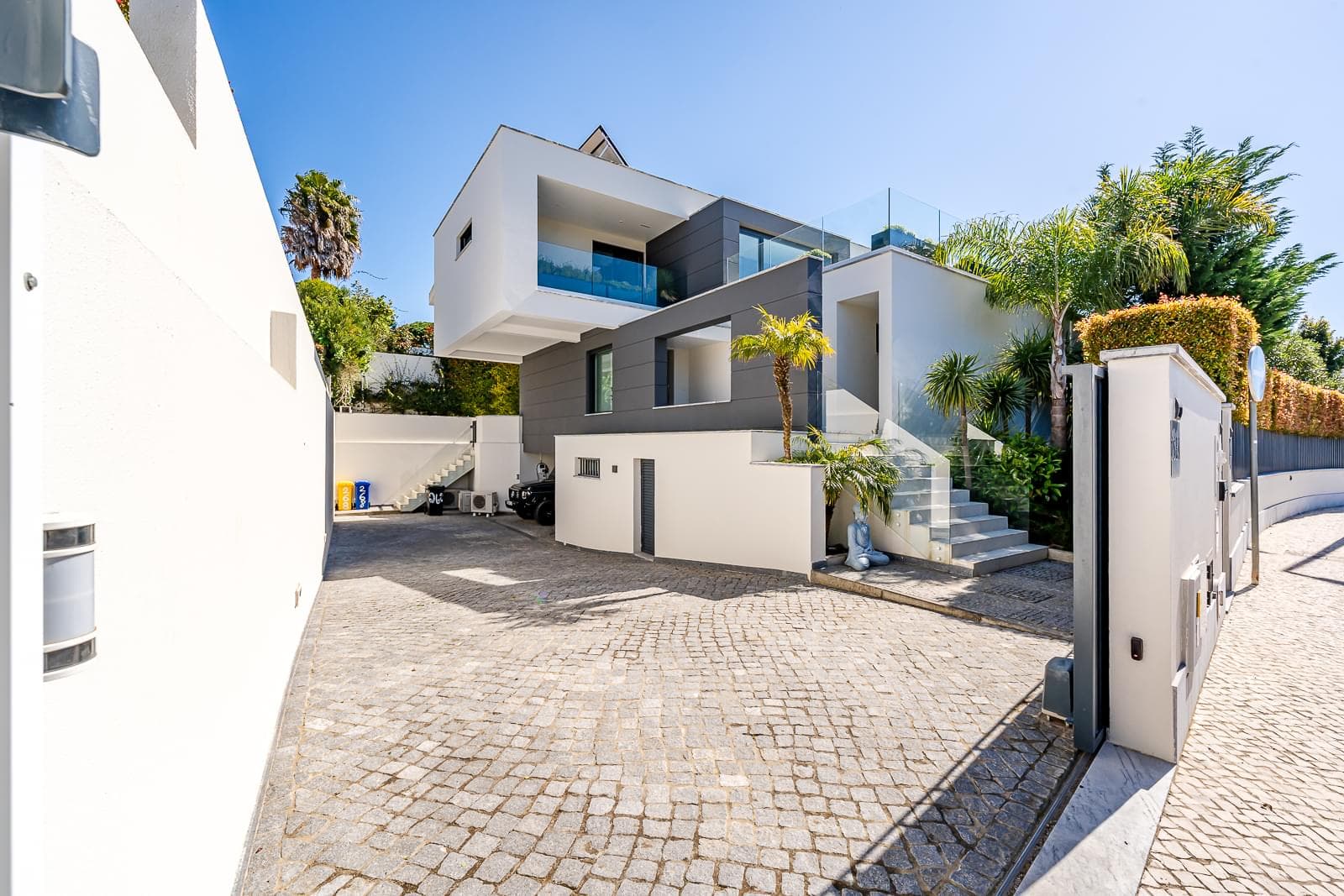 4 Bedroom Detached house with garden, Birre, Cascais - Image 11