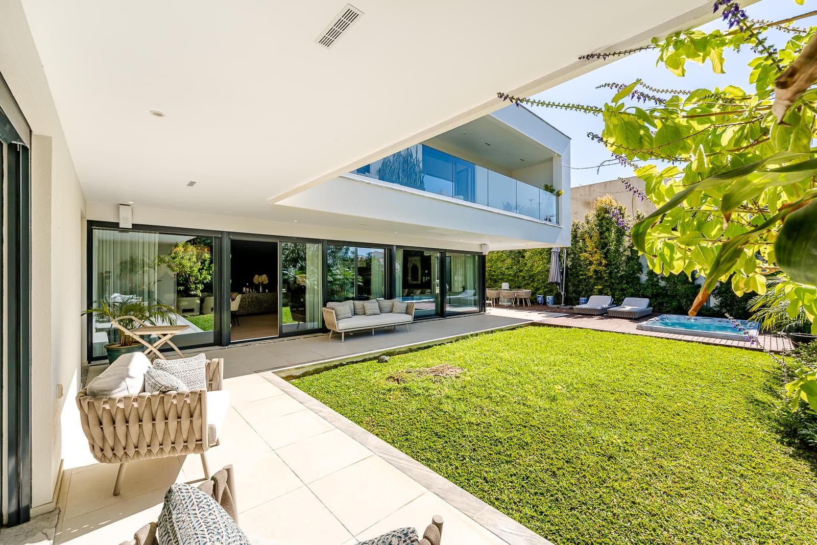 4 Bedroom Detached house with garden, Birre, Cascais - Image 1