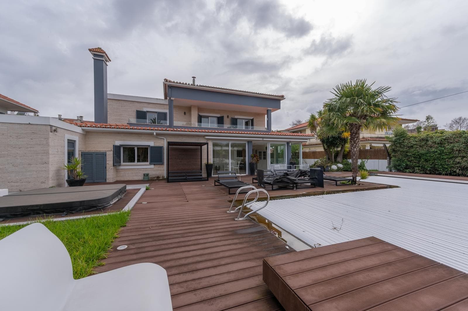 Moradia T5 com piscina, Alapraia, Cascais - Imagem 46