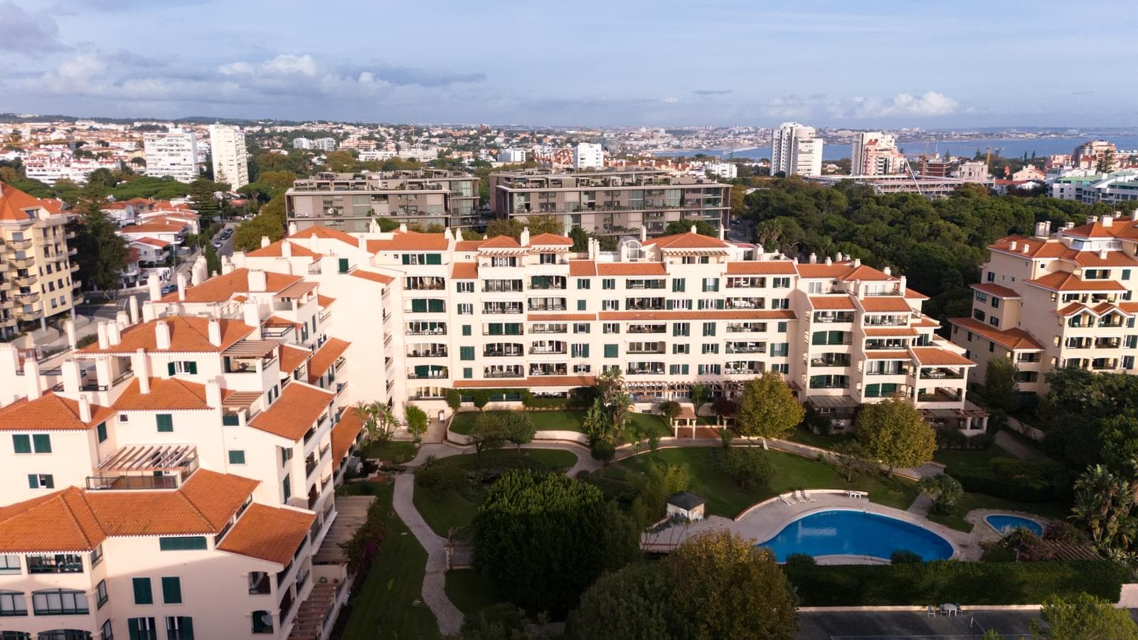3 Bedroom Apartment with garden, Gandarinha, Cascais - Image 14