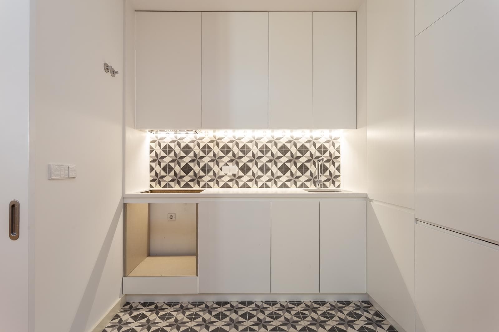 Apartamento T1 novo, Mouraria, Lisboa - Imagem 4