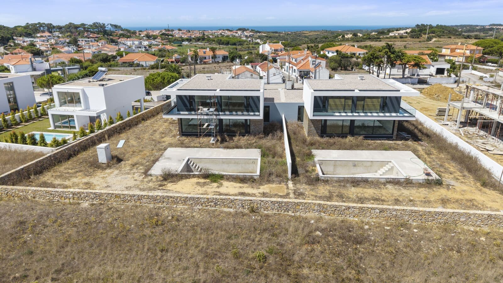 4 Bedroom Semi-detached house with swimming pool, Fontanelas, Sintra - Image 4