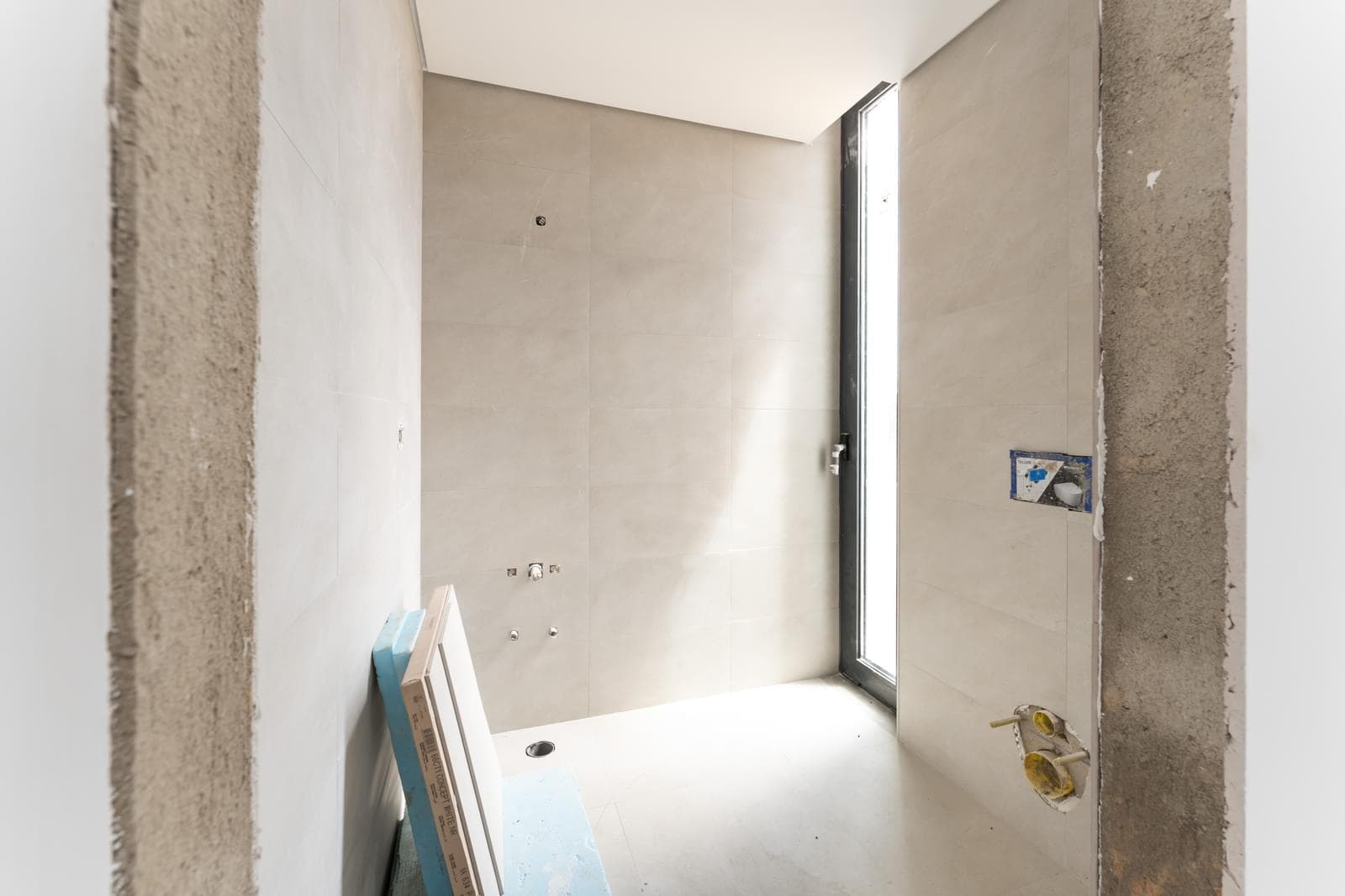 4 Bedroom Semi-detached house with swimming pool, Fontanelas, Sintra - Image 19