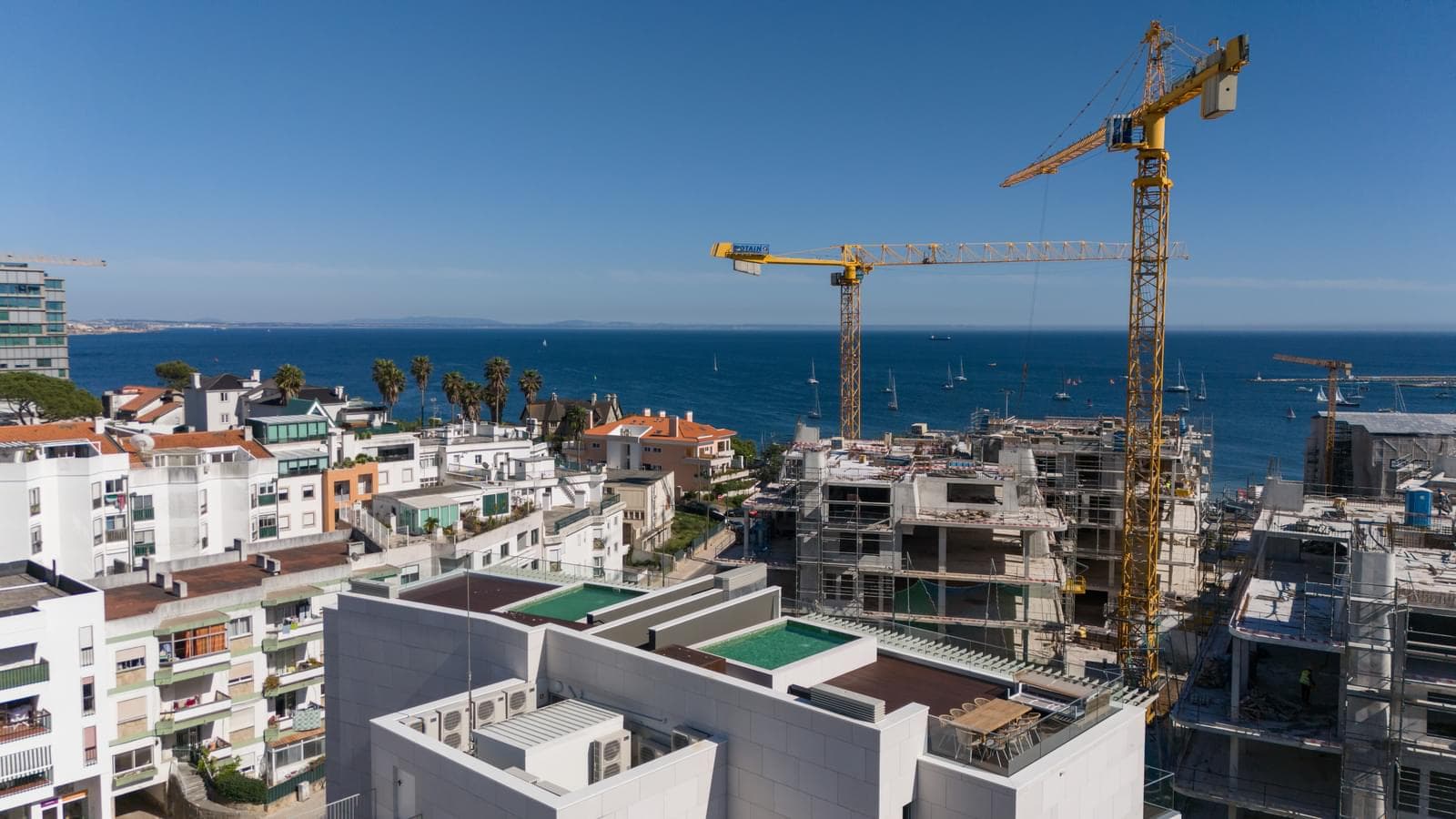3 Bedroom Penthouse with swimming pool, Cascais - Image 25