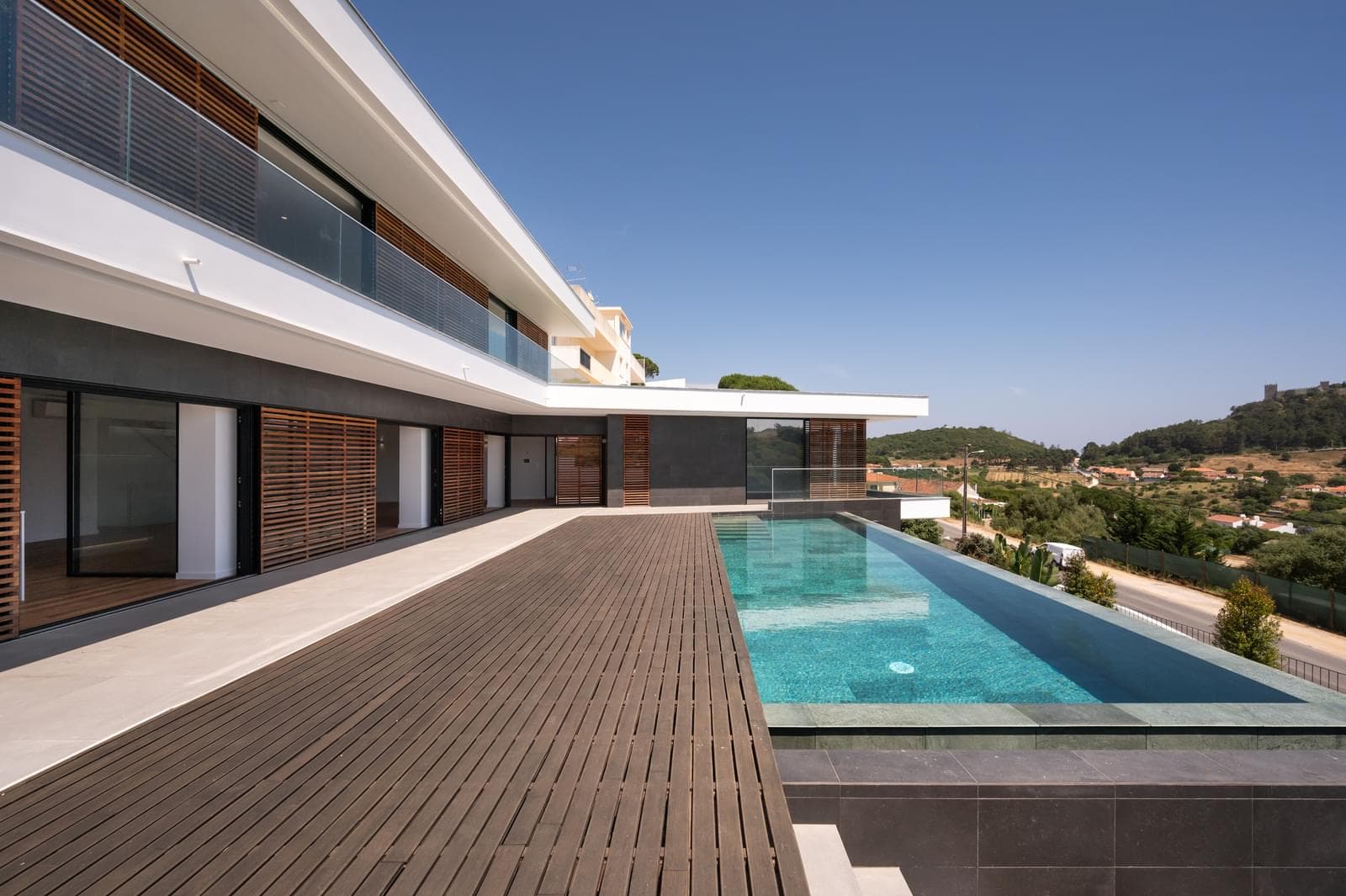 Moradia T4 com piscina, Castelo, Sesimbra - Imagem 1