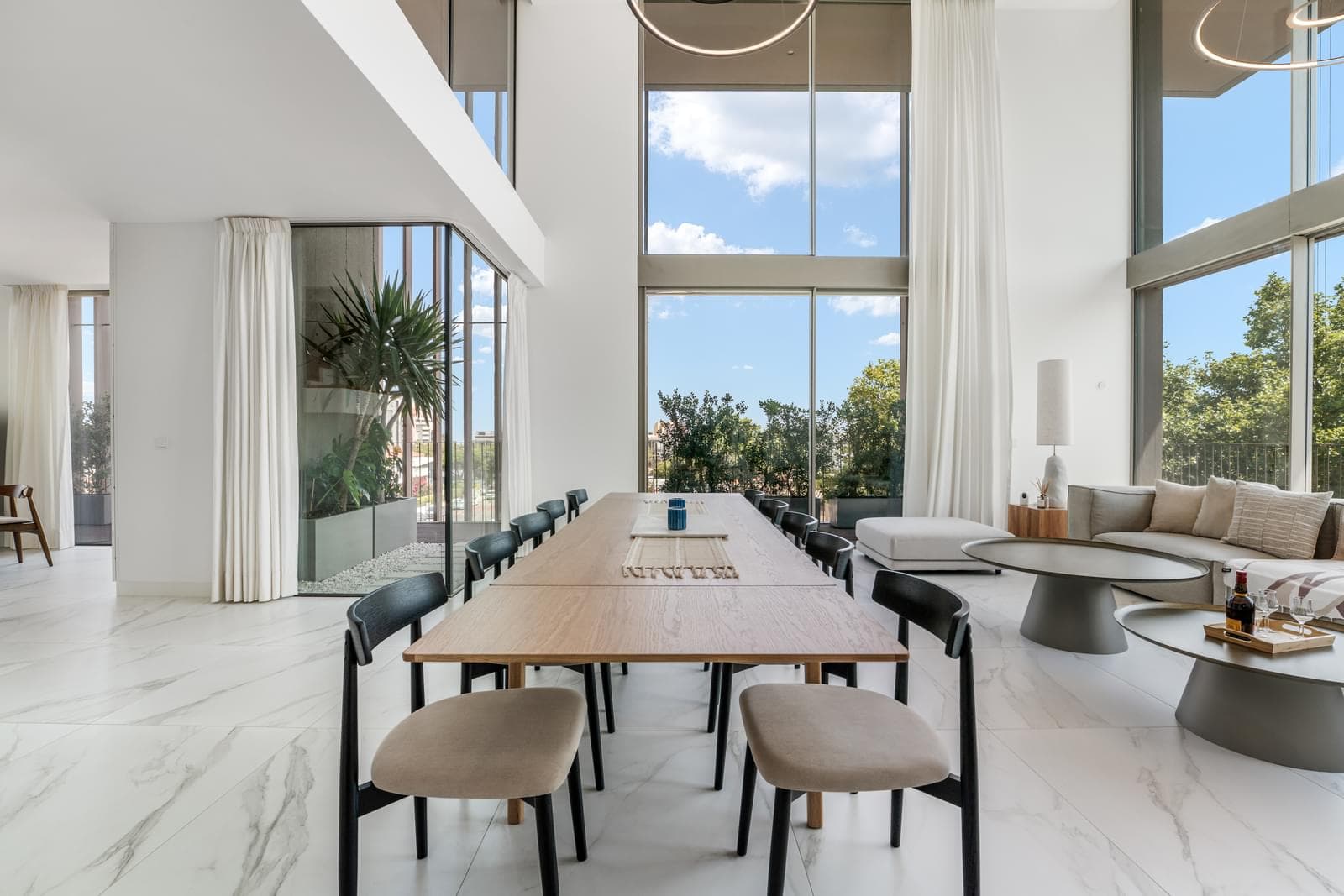 Duplex T4 com piscina, Cascais - Imagem 11