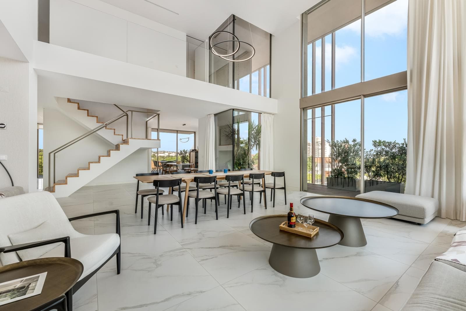 Duplex T4 com piscina, Cascais - Imagem 2