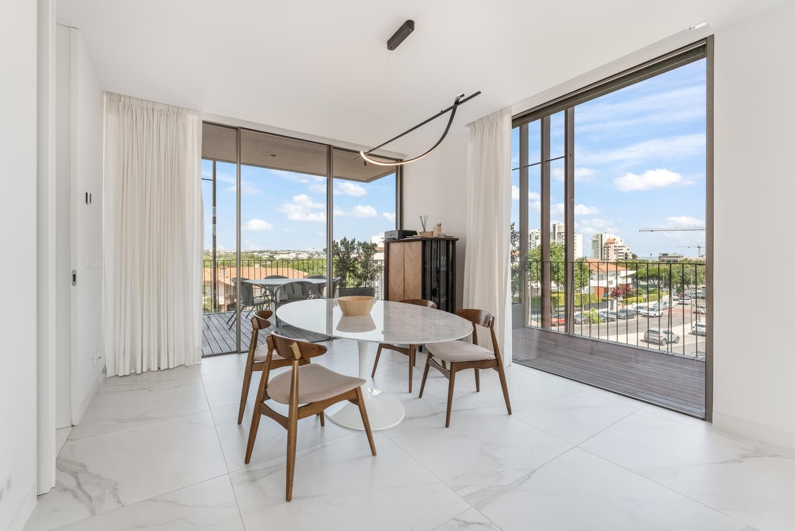 Duplex T4 com piscina, Cascais - Imagem 20