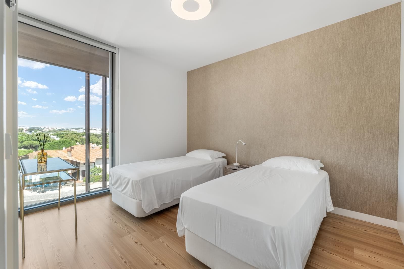 Duplex T4 com piscina, Cascais - Imagem 16